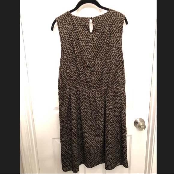 Alaniz Black and Gold Dress - Picture 2 of 6